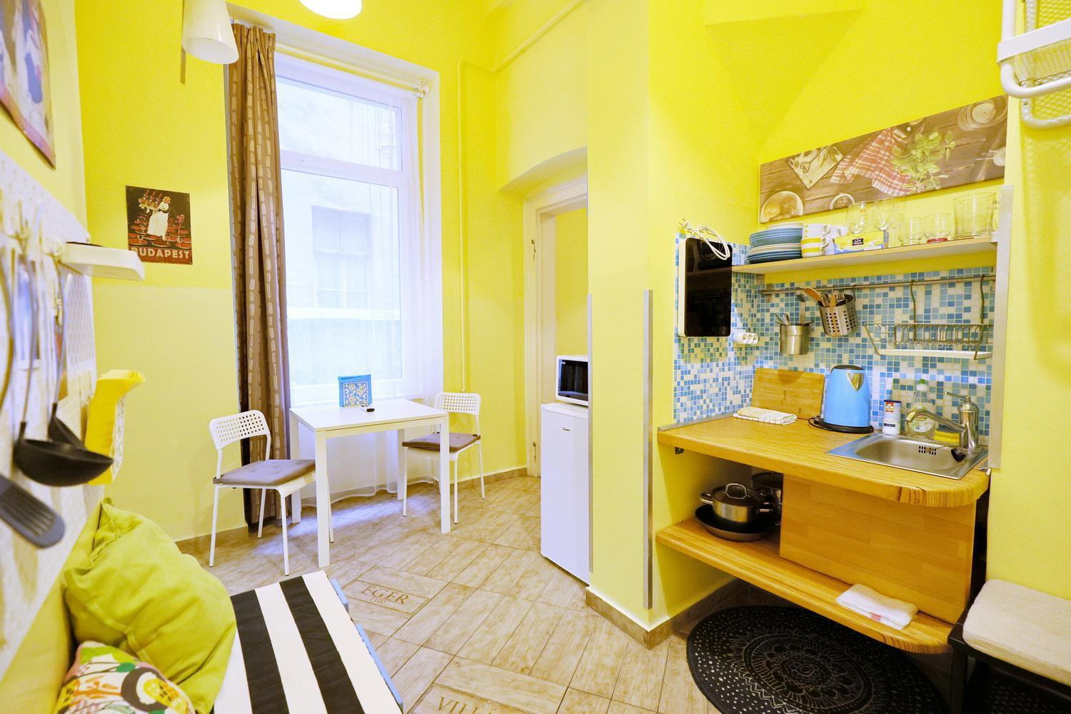 Supreme Astoria Semmelweis Apartment Budapest Ngoại thất bức ảnh